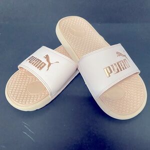 Puma Slides with Gold Logo Women’s 9
